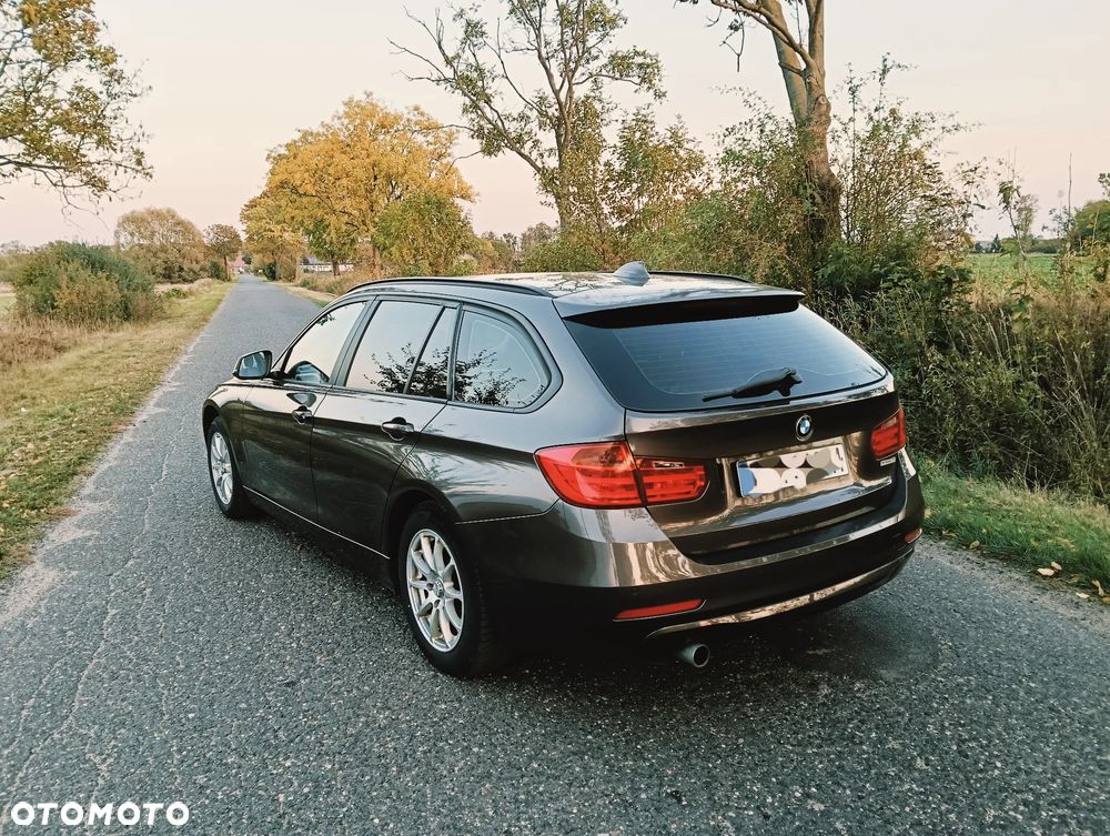 BMW Seria 3 2013 photo 2