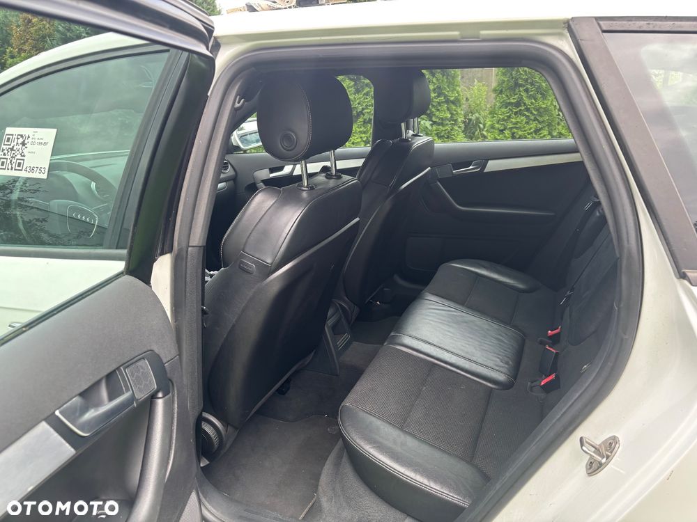 Audi A3 Sportback 2.0 TDI DPF S tronic S line Sportpaket - 40
