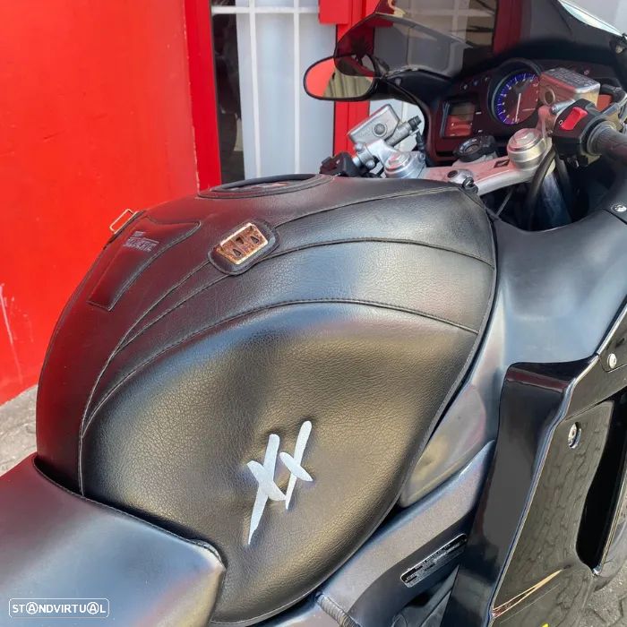 Honda CBR 1100XX - 7