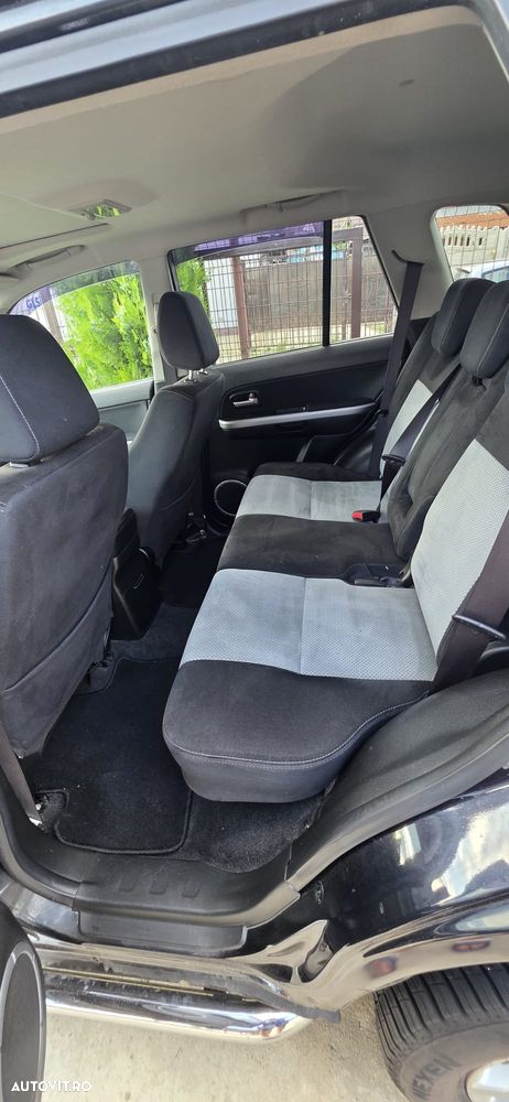 Suzuki Grand Vitara 1.9 DDiS Comfort DPF Limited - 19