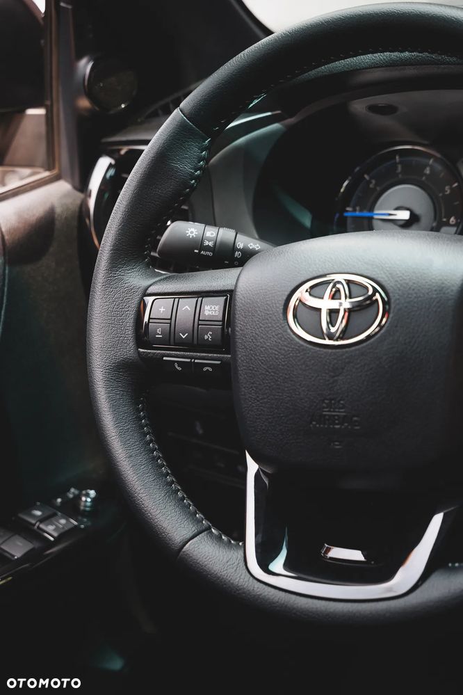 Toyota Hilux 2.8 D-4D Double Cab Invincible 4x4 - 16