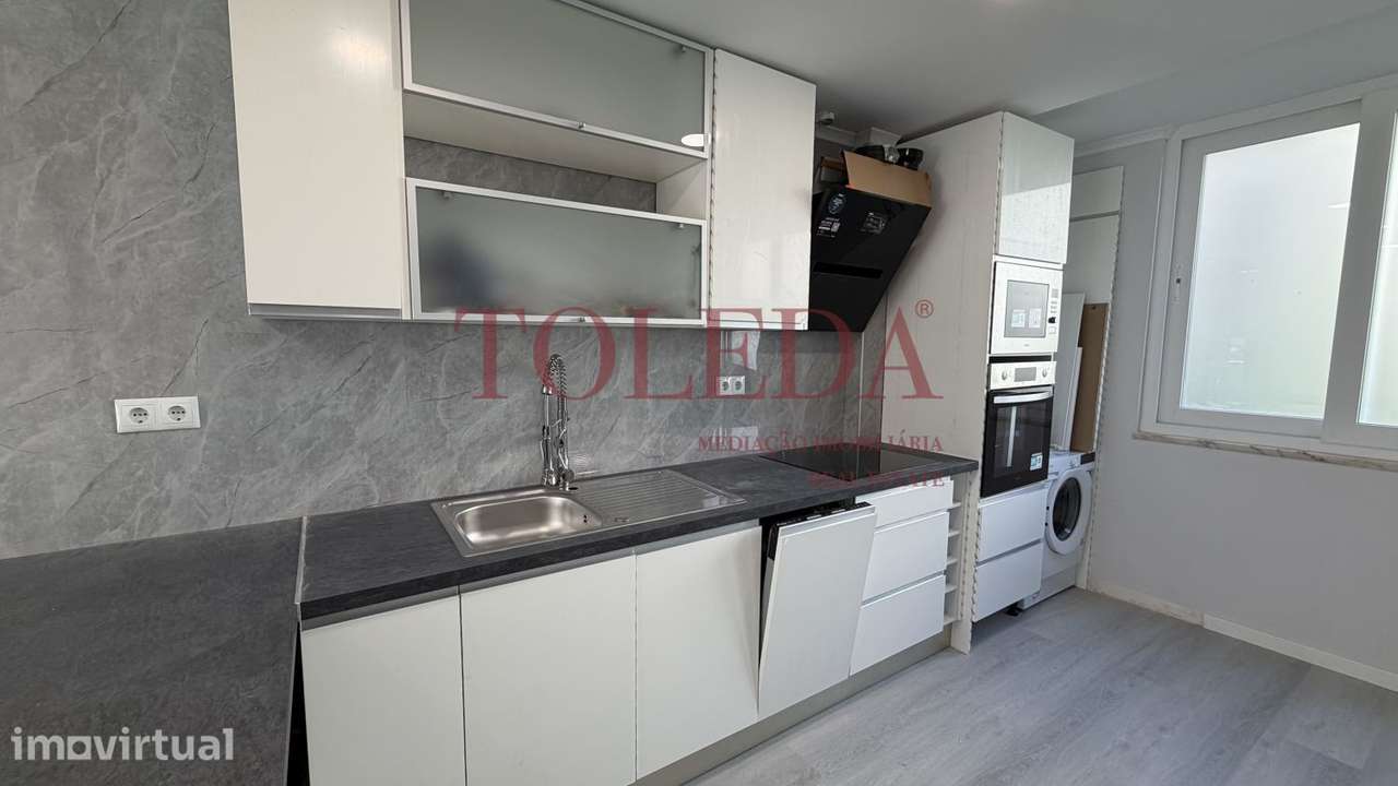T2 Remodelado em Benfica - Grande imagem: 2/16