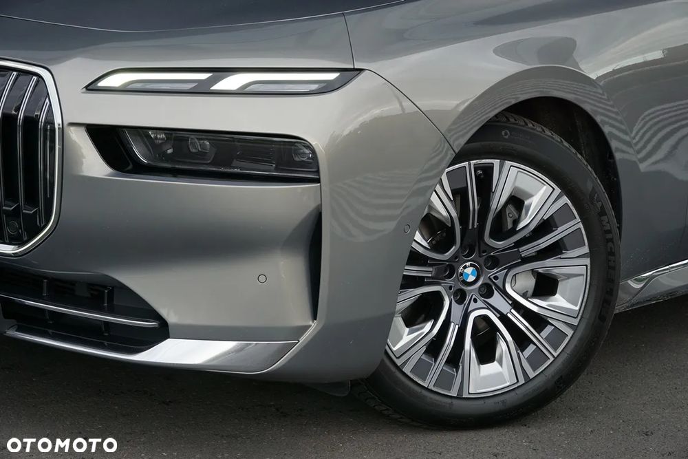 BMW Seria 7 740d xDrive mHEV sport - 7