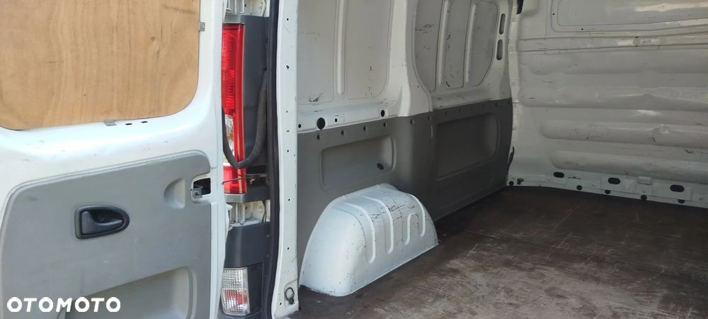 Renault Trafic - 13