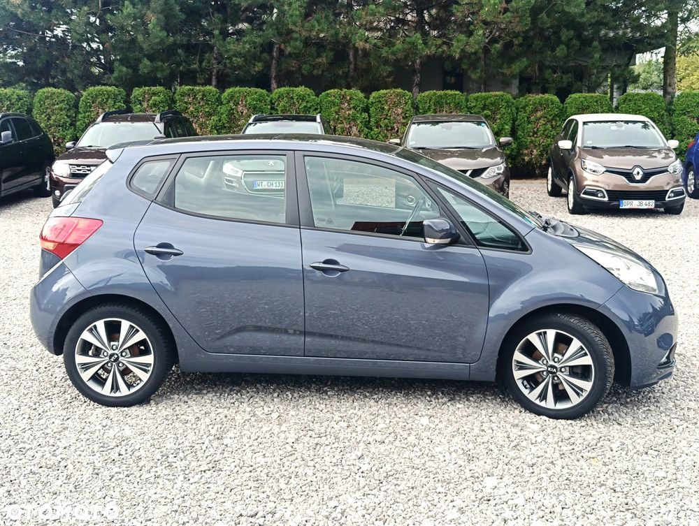 Kia Venga 1.6 CRDi 128 Dream Team Edition - 6