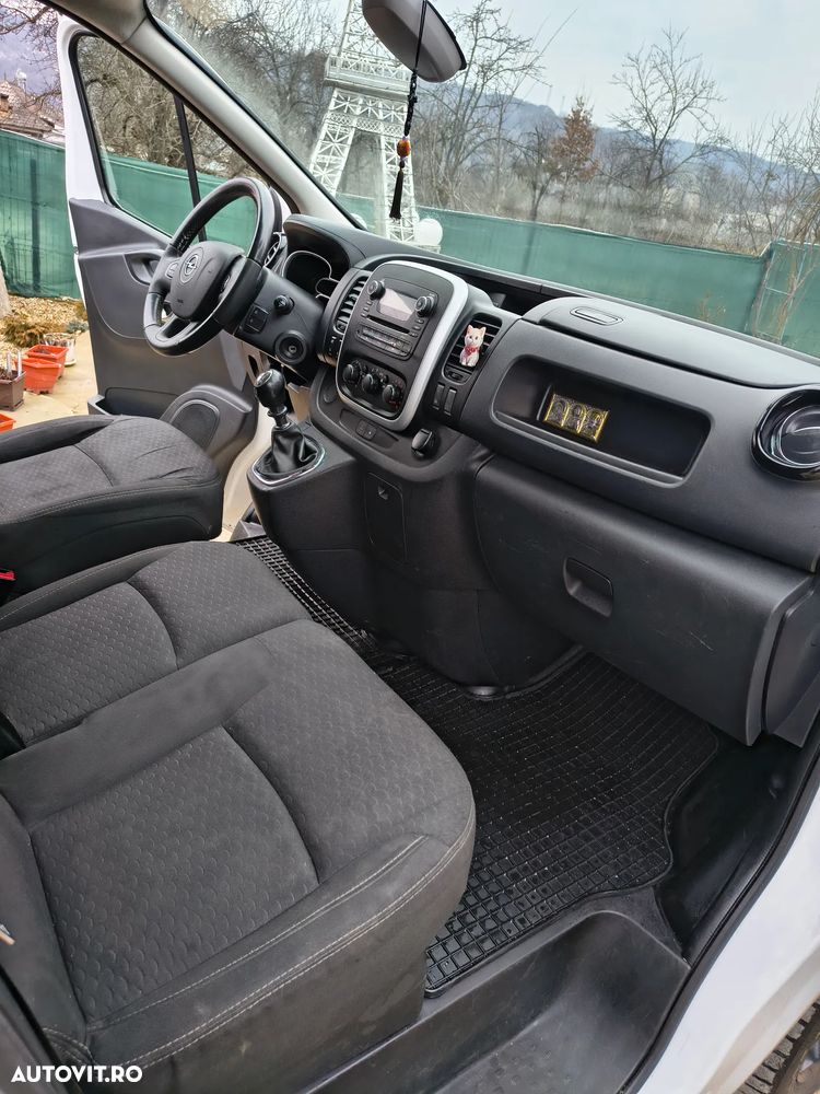 Opel Vivaro - 9