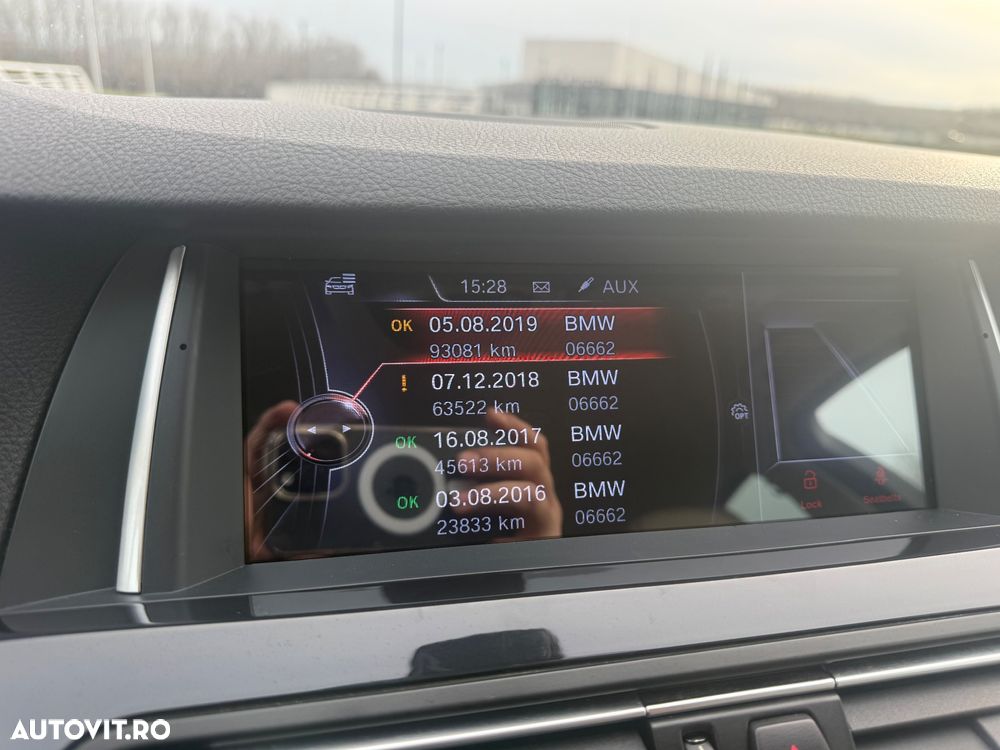 BMW Seria 5 520d Aut. - 23