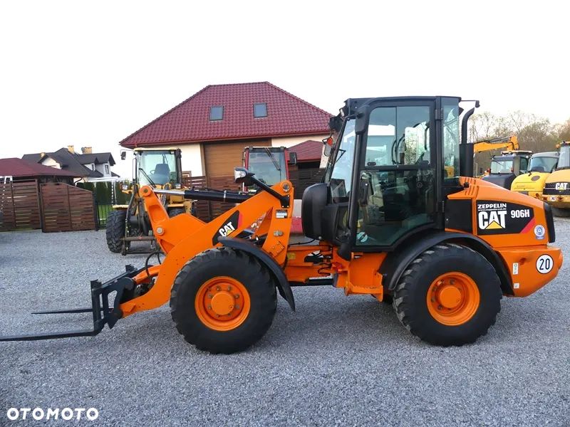 Caterpillar CAT 906H / Z Niemiec / 6424mtg / - 1