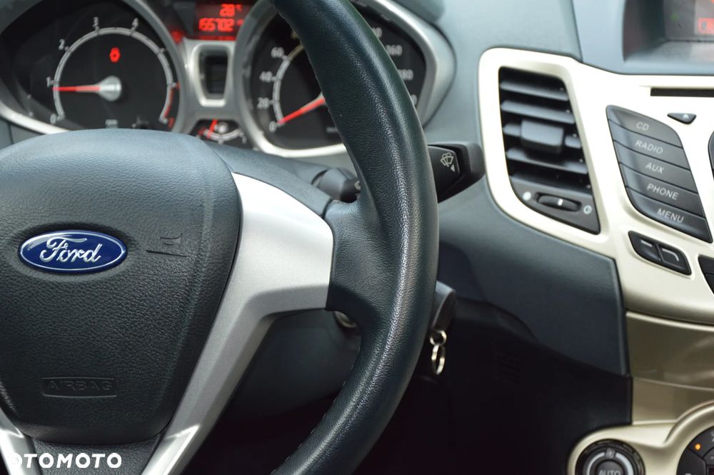Ford Fiesta 1.6 Ghia EU5 - 19