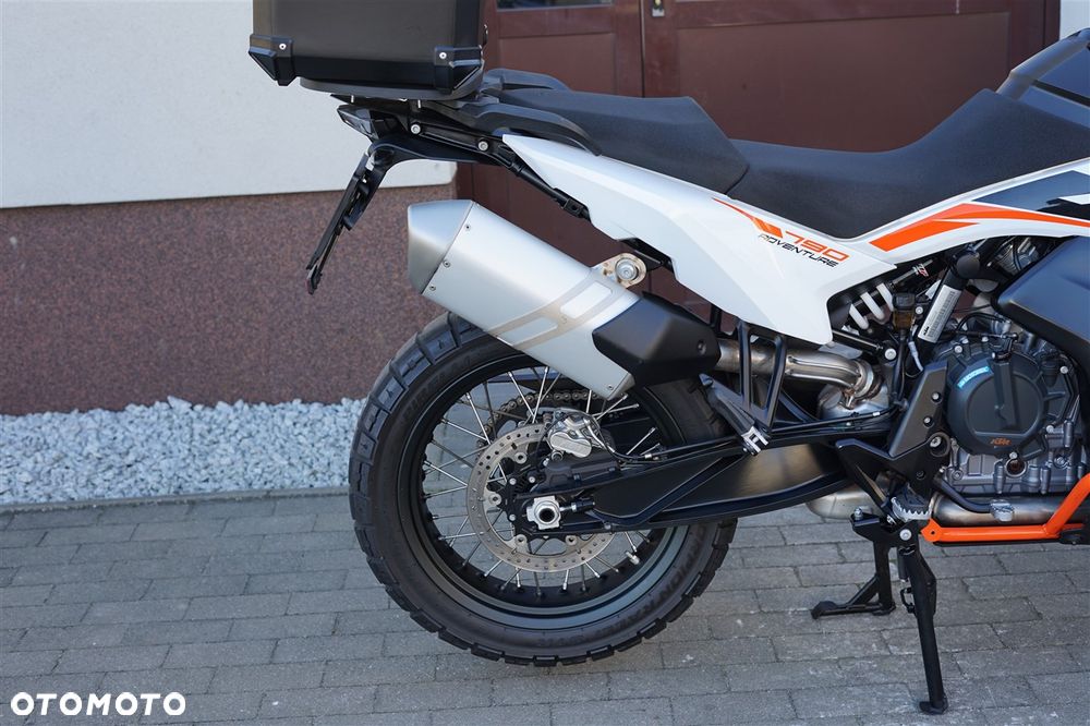 KTM Adventure - 5
