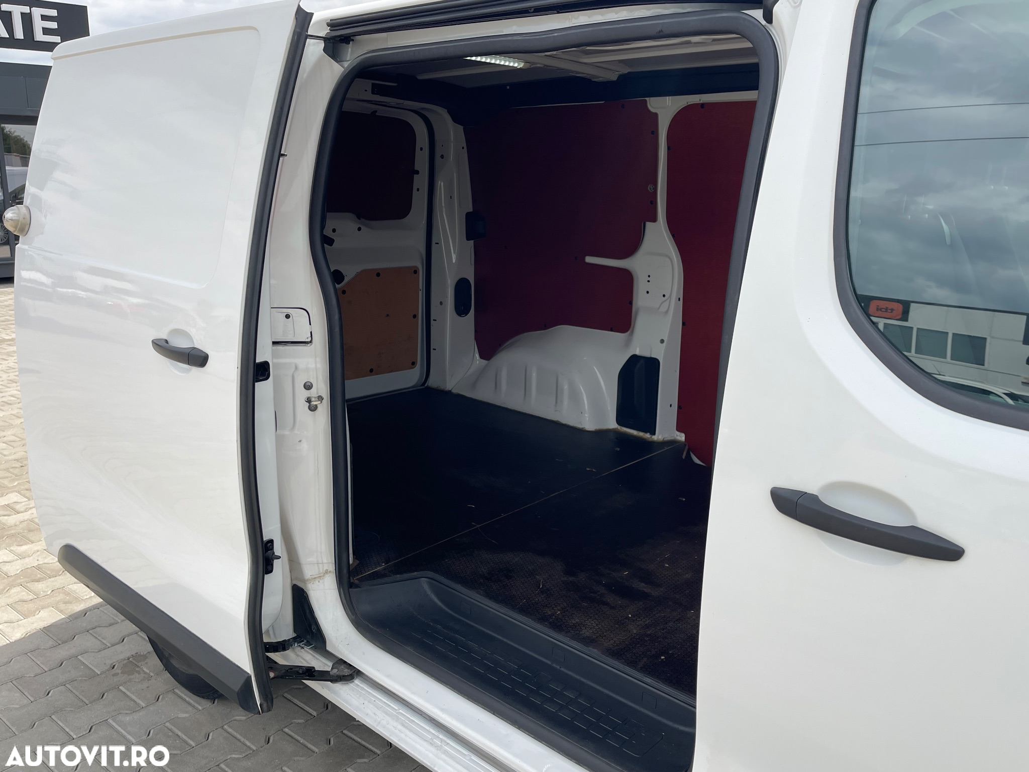 Peugeot Expert - 9