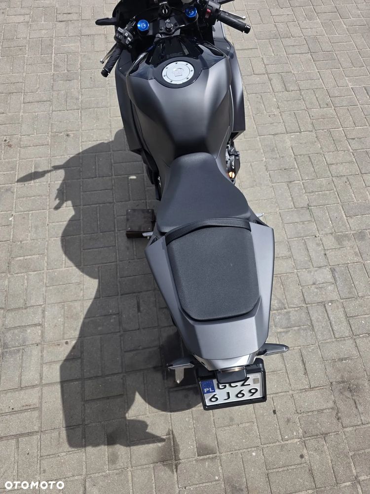 Honda CBR - 6