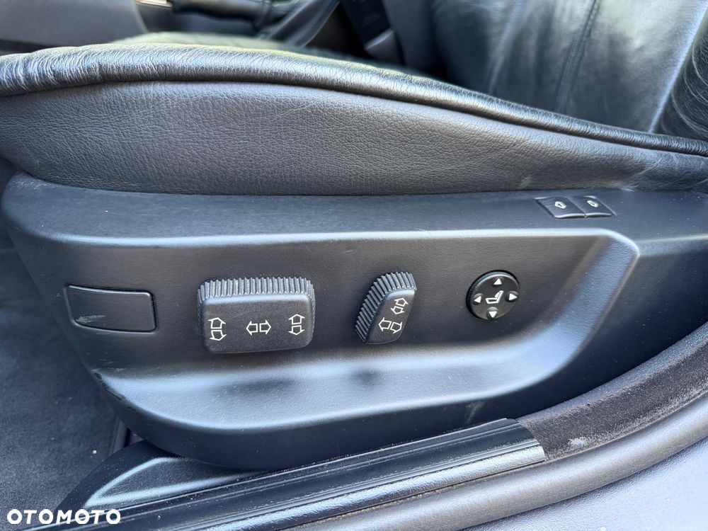 BMW Seria 5 540i - 17