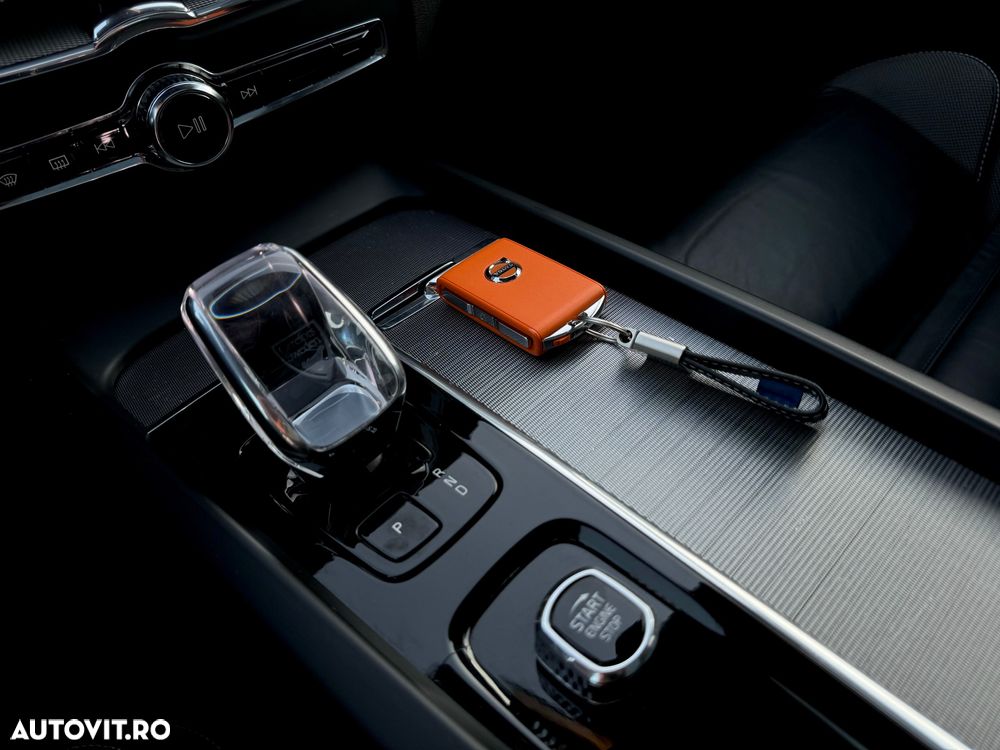 Volvo XC 60 - 33