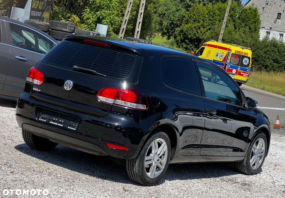 Volkswagen Golf - 8