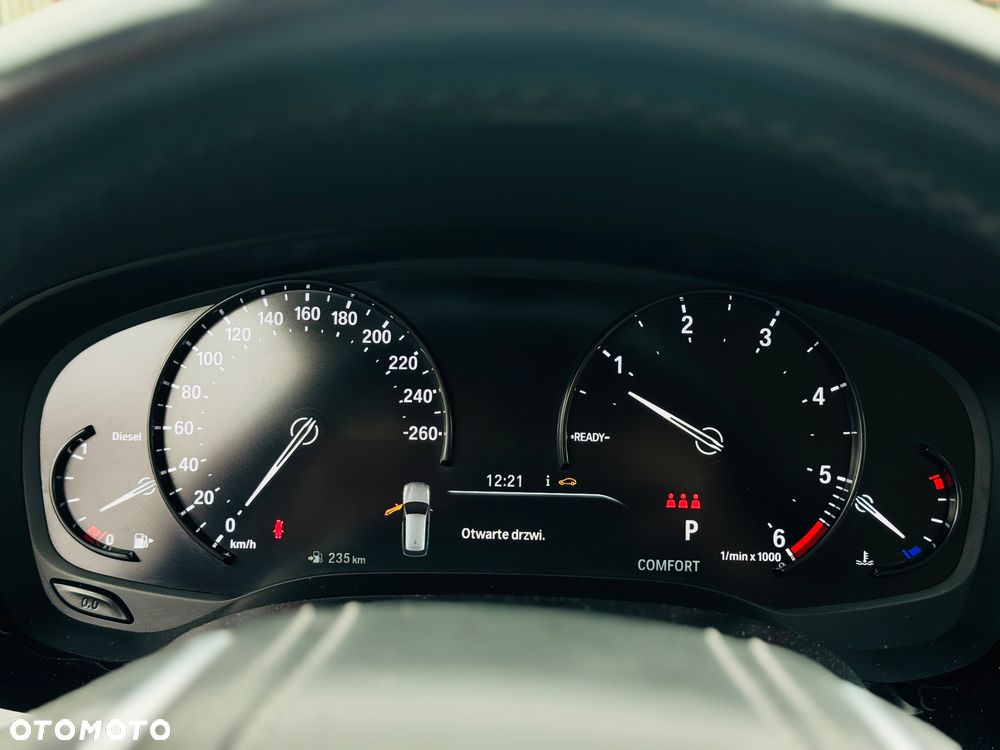 BMW Seria 5 520d Luxury Line sport - 25