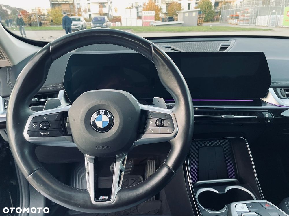 BMW X1 sDrive18d xLine sport - 18