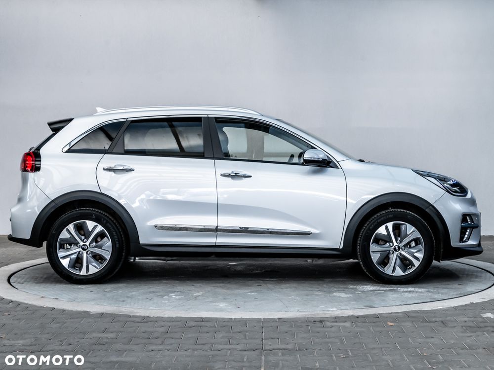 Kia Niro 64kWh L - 5