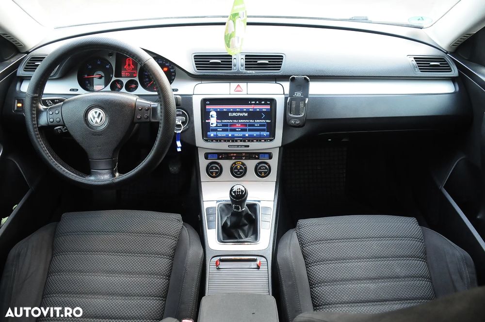 Volkswagen Passat - 6