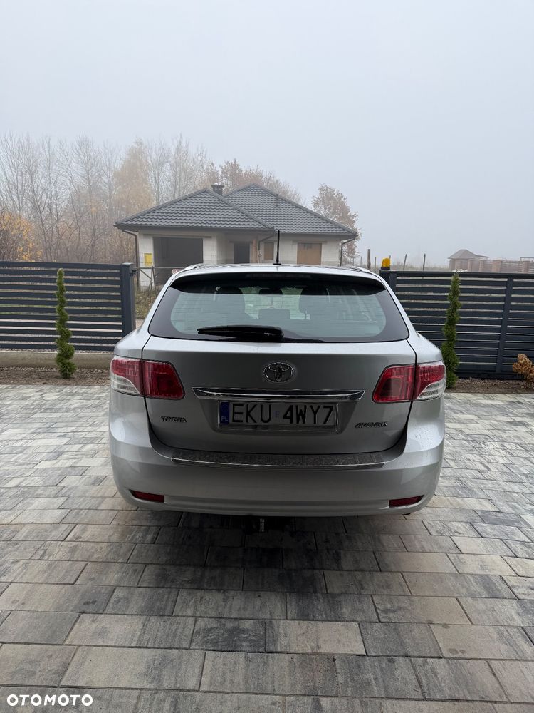 Toyota Avensis 2.0 D-4D Sol plus - 5