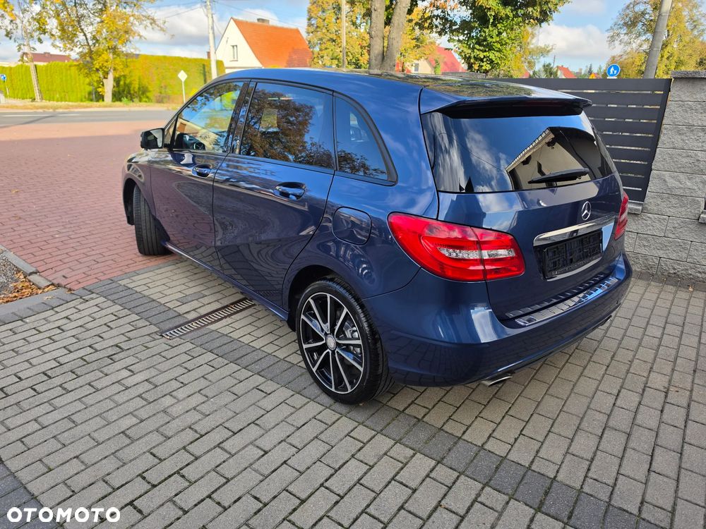 Mercedes-Benz B-Class 2012 photo 5