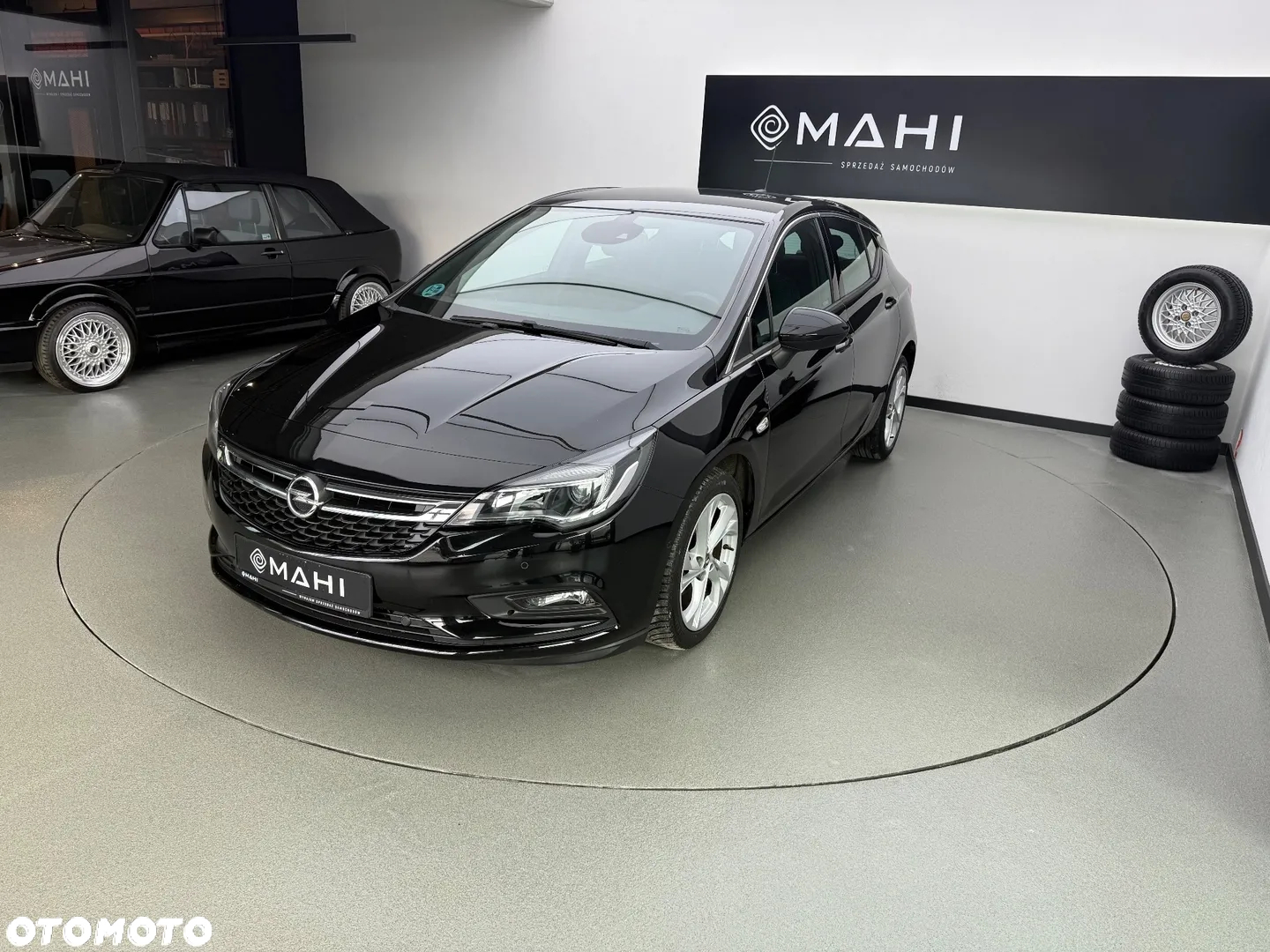 Opel Astra 1.6 D (CDTI) Dynamic - 4