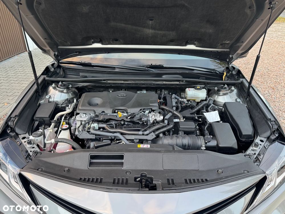 Toyota Camry 2.5 Hybrid Prestige CVT - 24