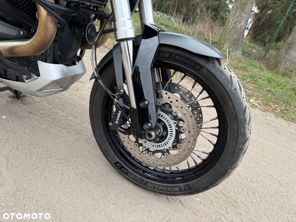 Moto Guzzi Stelvio - 15