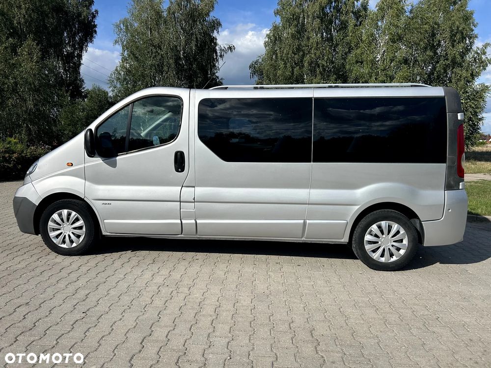 Opel Vivaro L2H1 2.9t - 4