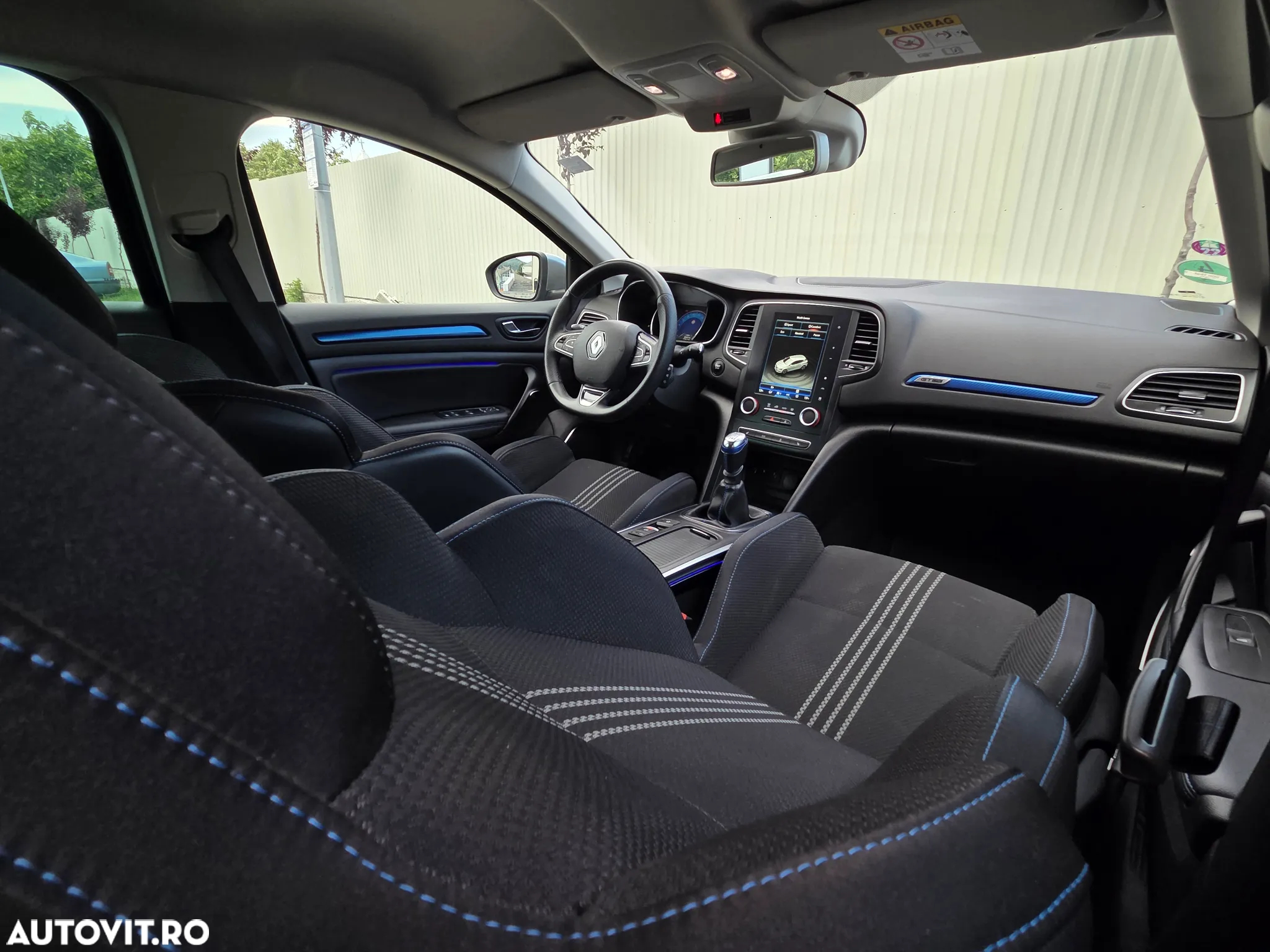 Renault Megane ENERGY TCe Zen - 14