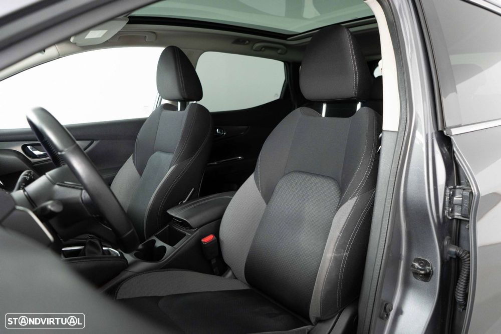 Nissan Qashqai 1.3 DIG-T N-Connecta J18 - 10