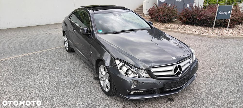 Mercedes-Benz Klasa E 250 CGI BlueEff - 3