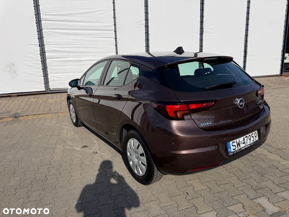 Opel Astra 1.4 Essentia - 12