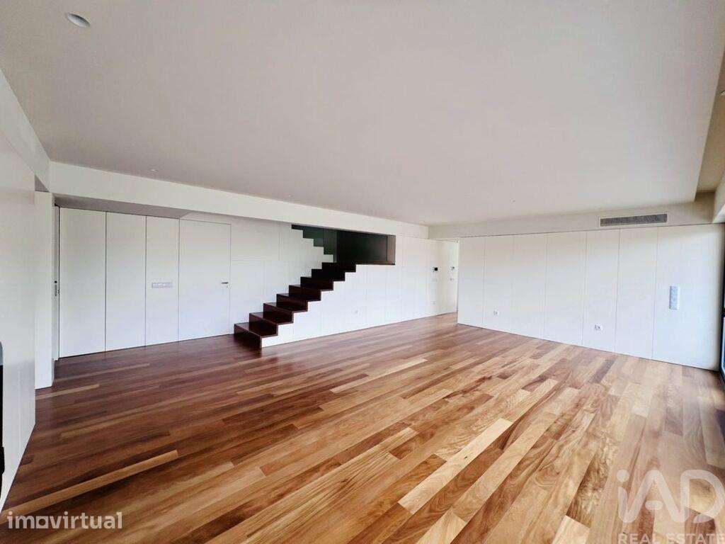 Moradia geminada T4 em Penafiel de 386,1 m2 - Grande imagem: 5/14