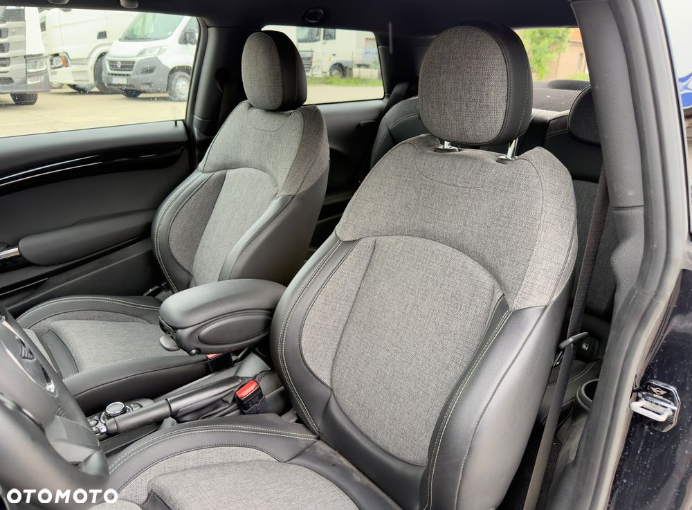 MINI Cooper S Sport-Aut - 18