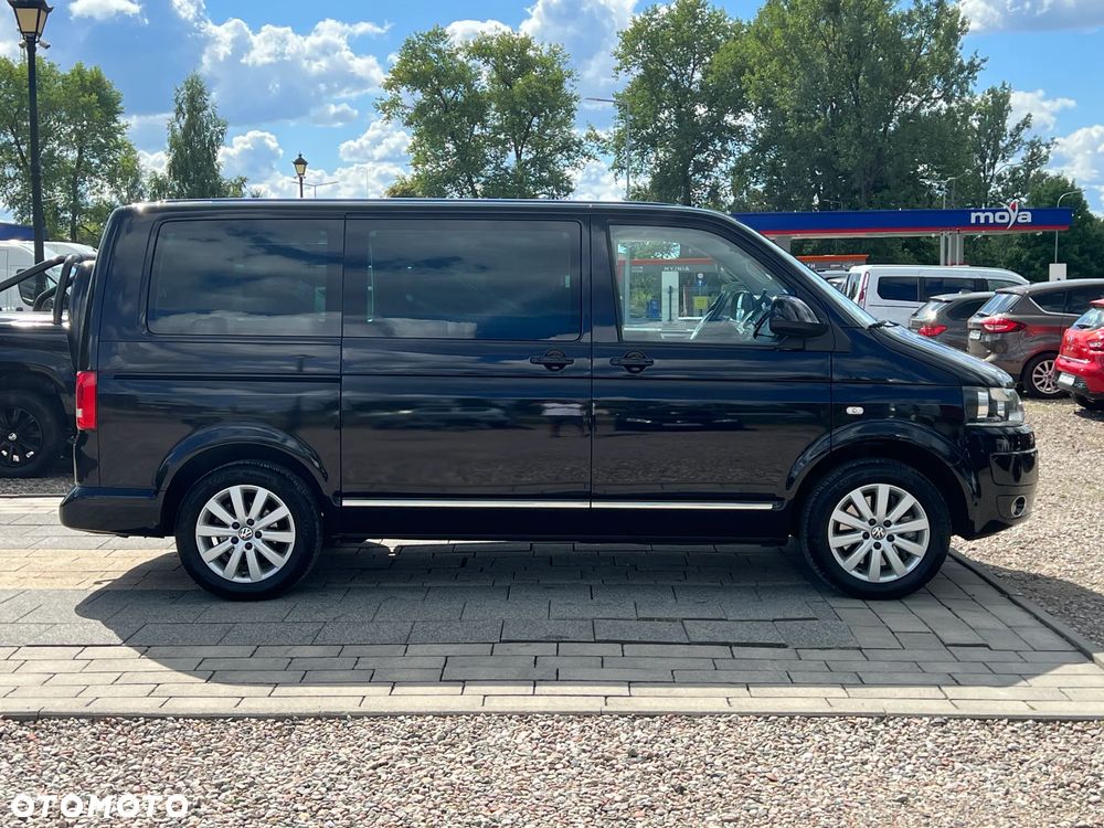 Volkswagen Multivan - 11