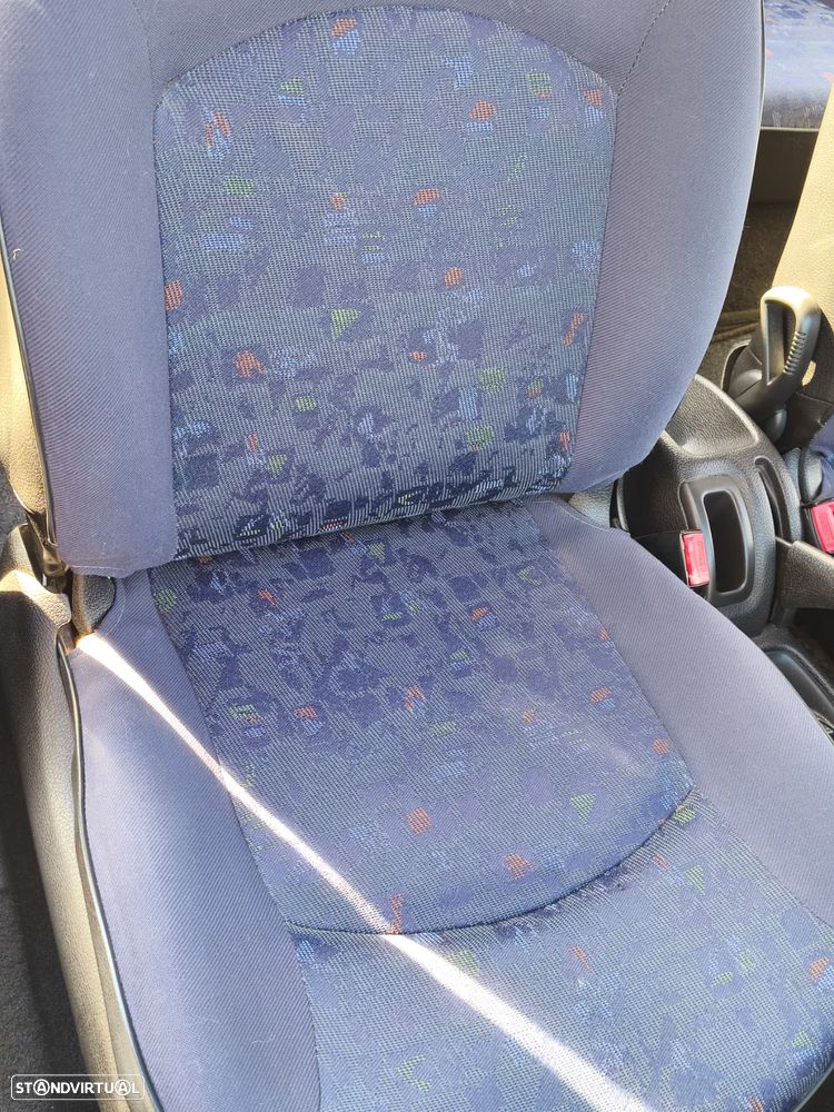 Peugeot 206 1.1 XR Présence - 8