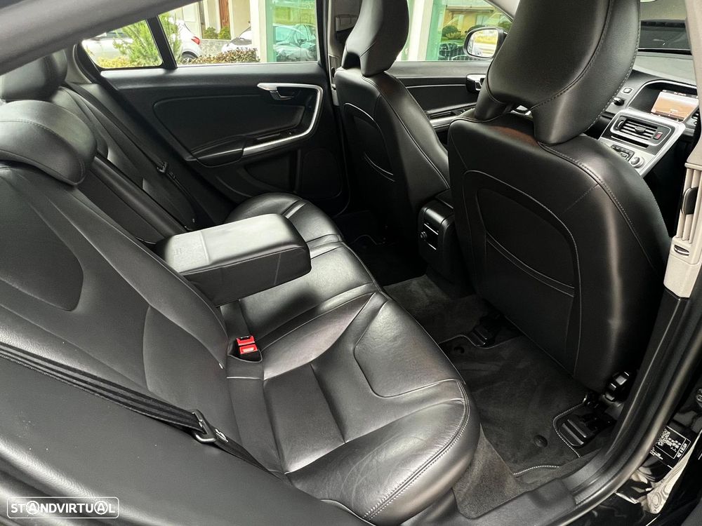 Volvo S60 2.0 D3 Summum - 16