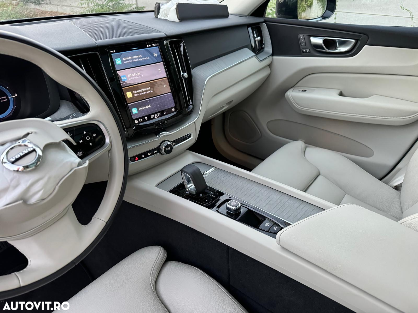 Volvo XC 60 Recharge T6 Twin Engine eAWD Inscription Expression - 12