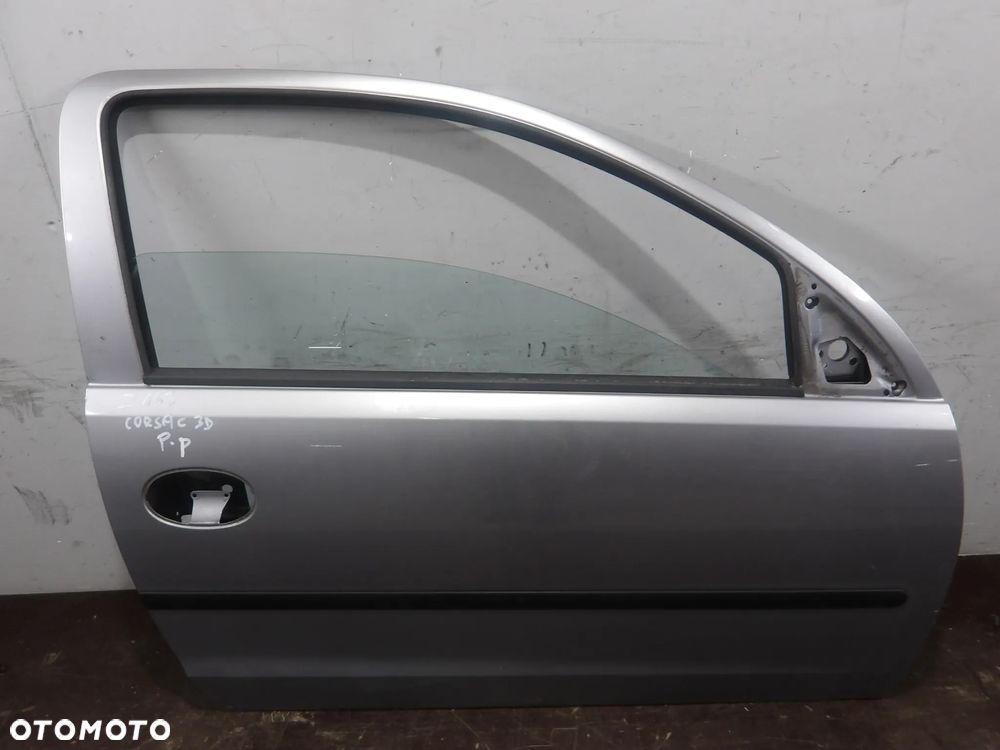 OPEL CORSA C 3D 1.0B  DRZWI PRAWE PRZEDNIE - 1