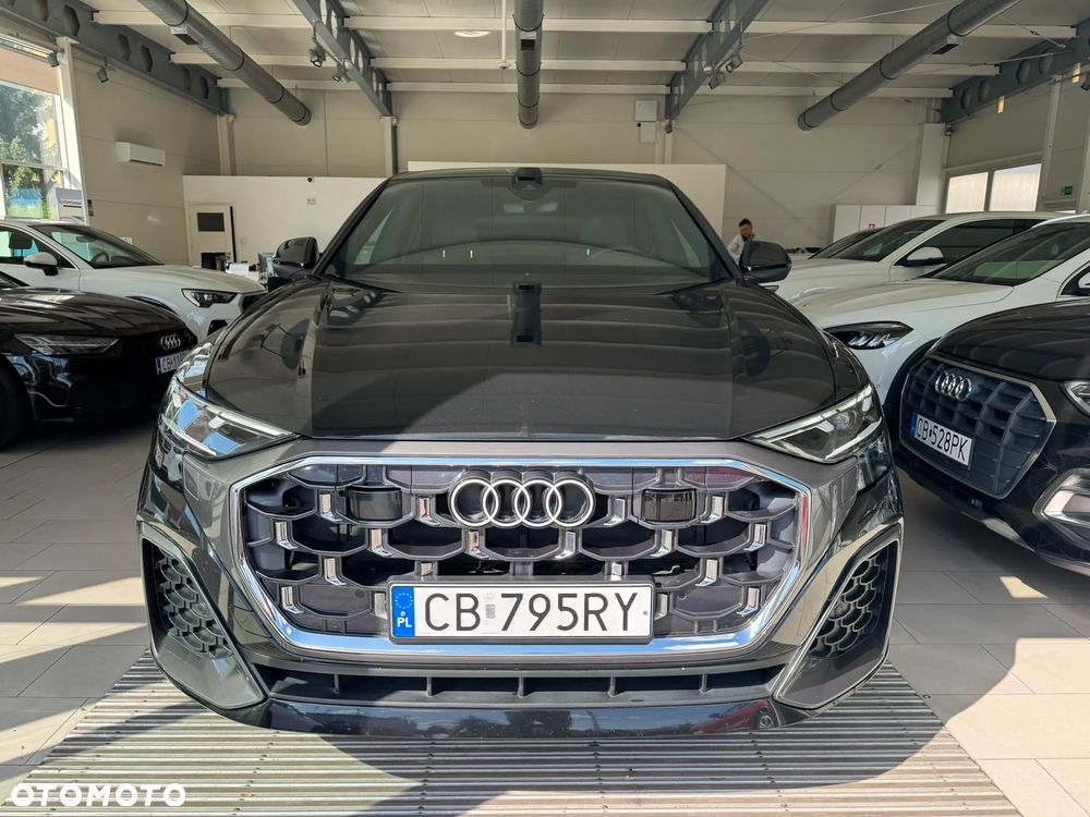 Audi Q8 - 1