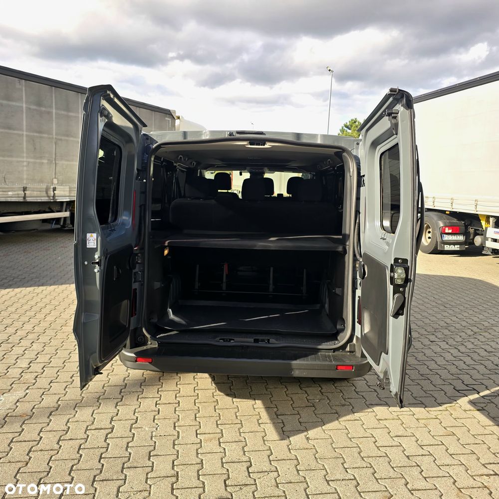Renault Trafic 2.0 dCi - 10