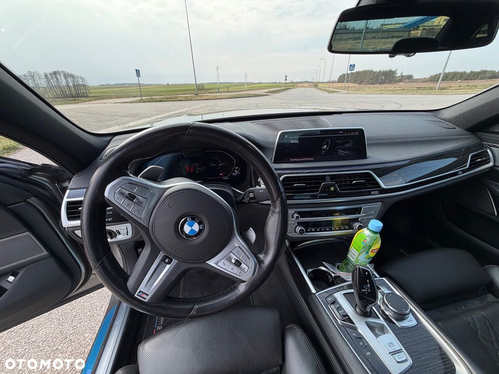 BMW Seria 7 - 24