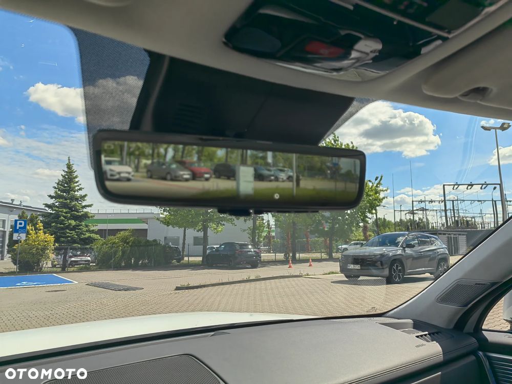 Hyundai Santa Fe ver-1-6-t--gdi-hev-platinum-4wd-7os - 26