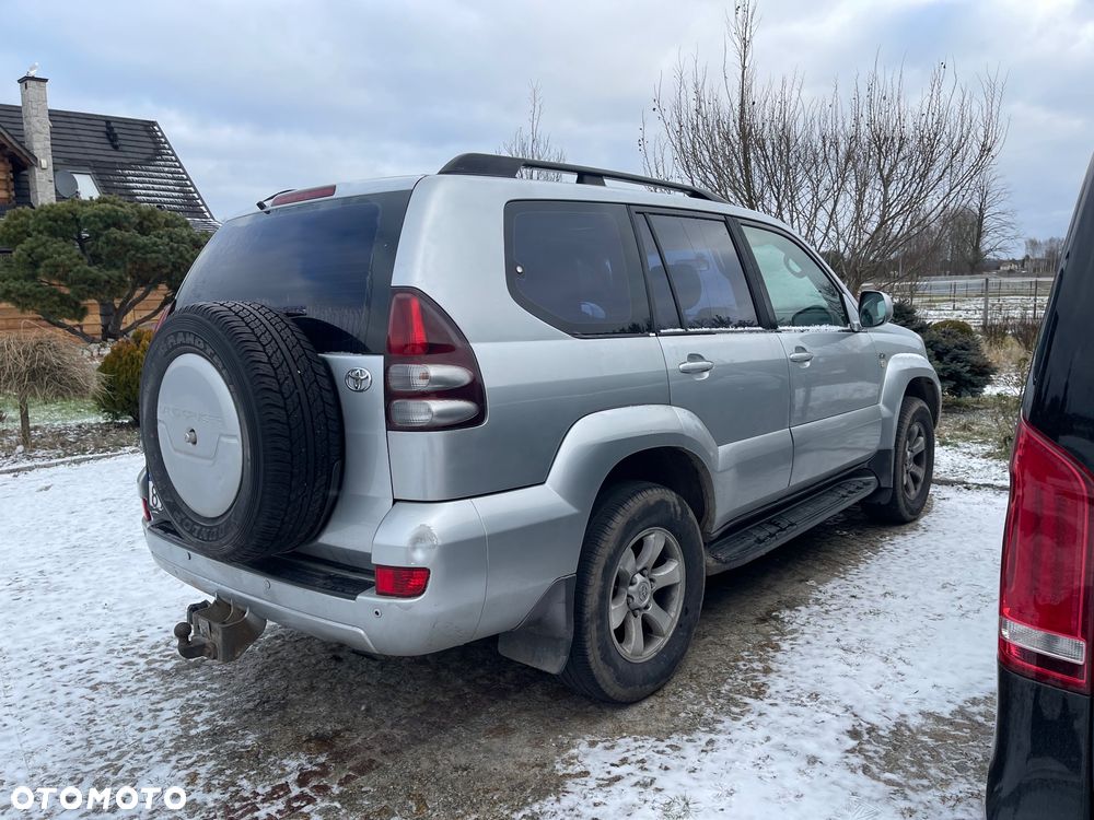 Toyota Land Cruiser - 3