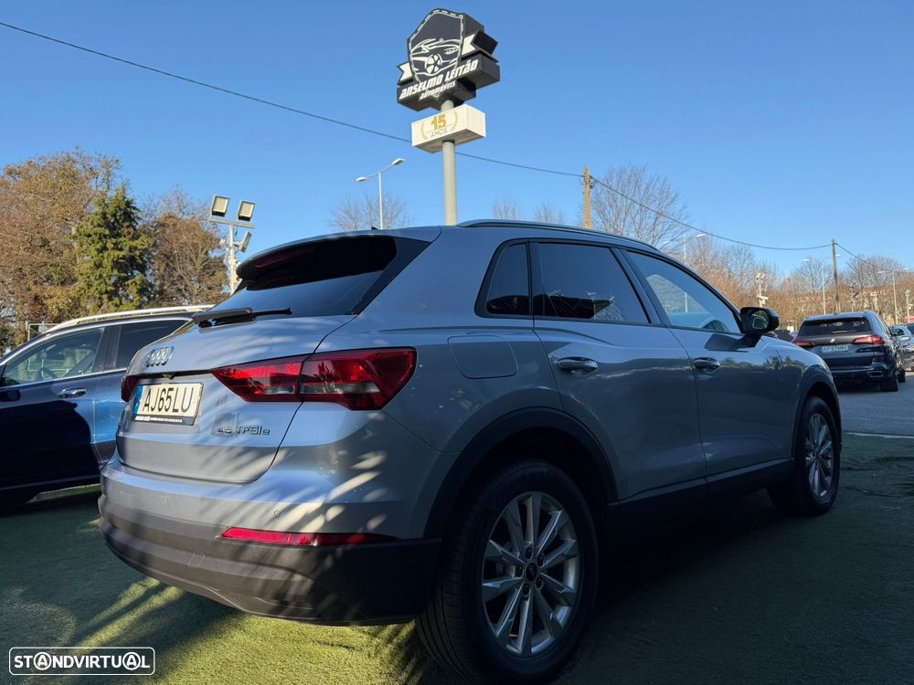 Audi Q3 45 TFSIe S tronic - 4