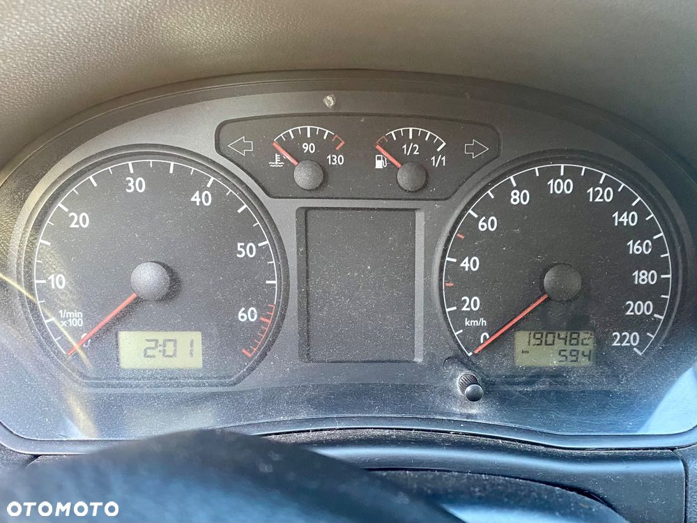 Volkswagen Polo 1.4 16V Basis - 5