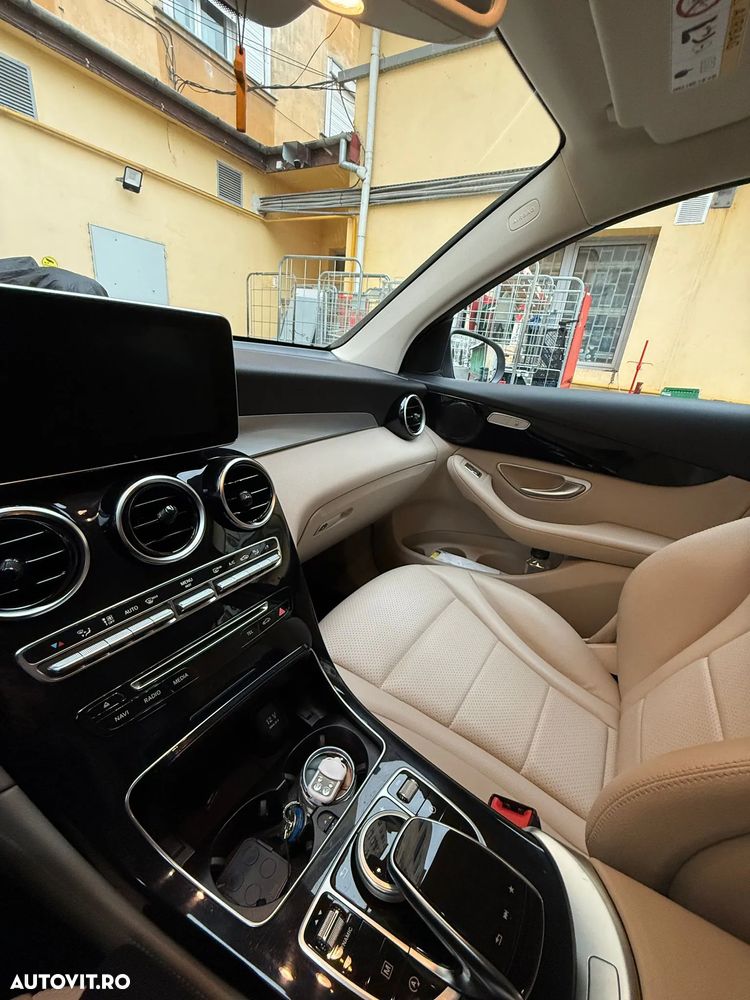 Mercedes-Benz GLC Coupe 250 4MATIC - 8