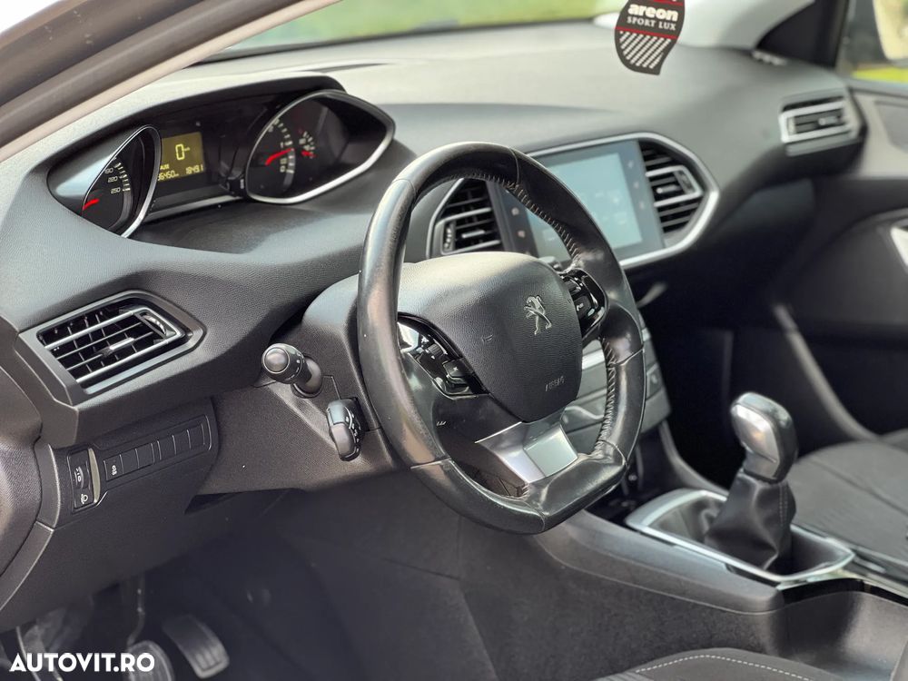 Peugeot 308 1.6 HDI FAP Acces - 28