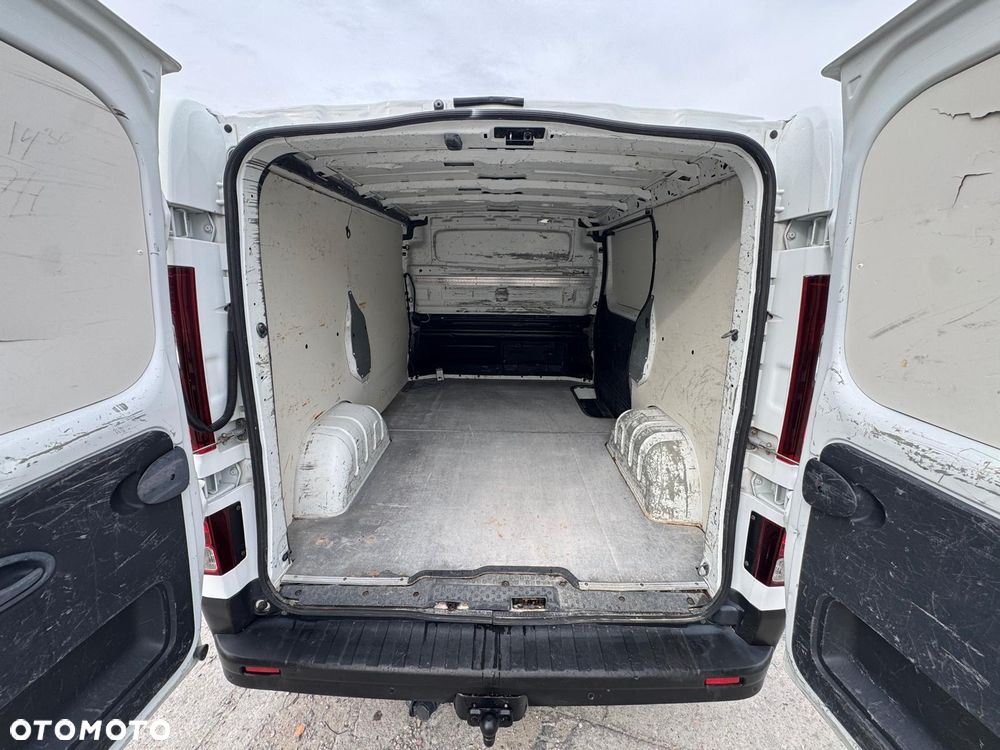 Renault Trafic - 13